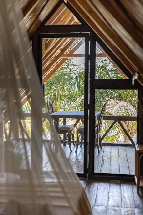 Amami Beachfront Villa With Private Beach Puerto Galera Exterior foto